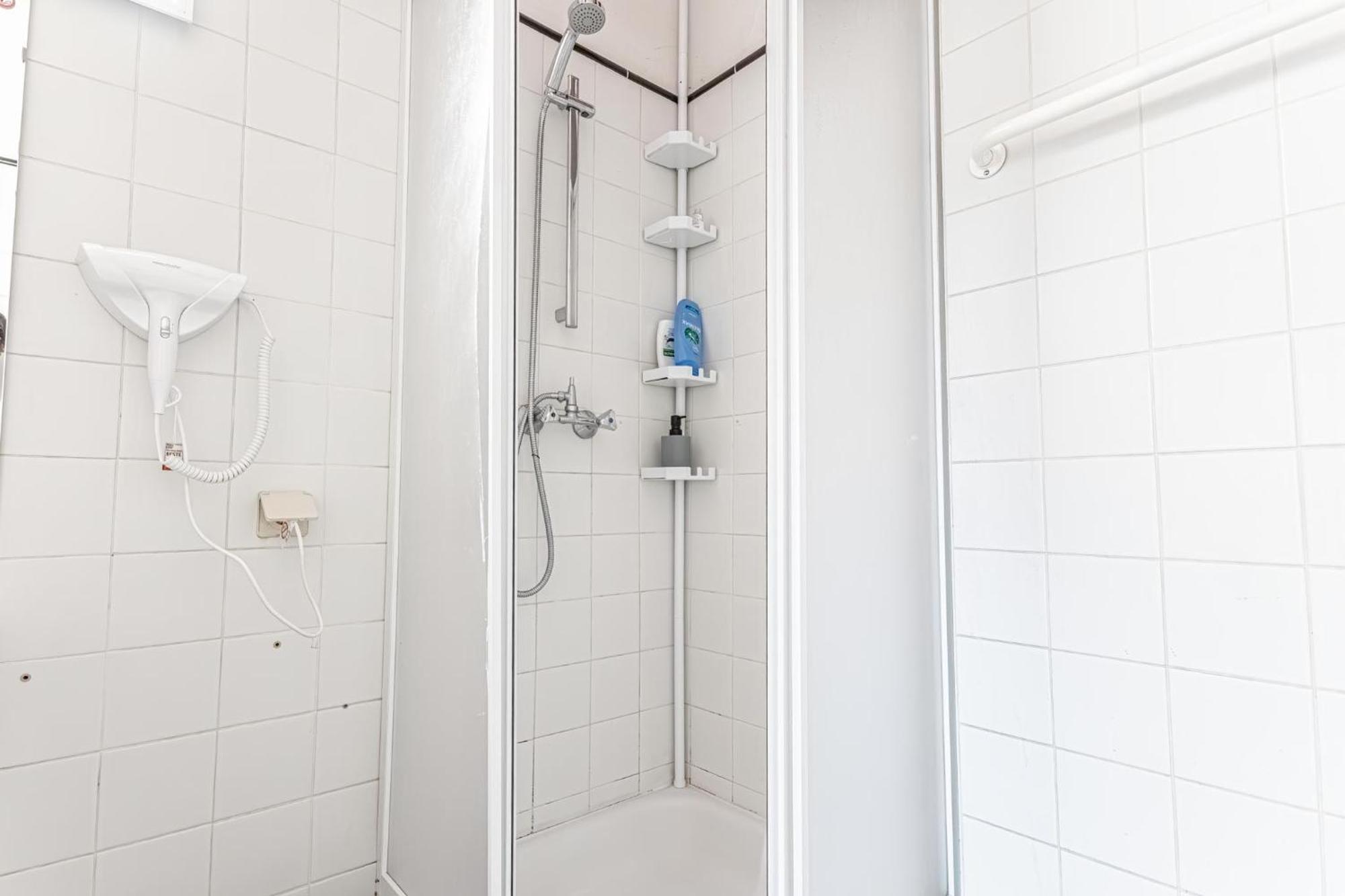 Comfy 3Br Shared Apartment - U6 Subway, Danube & Millenium City Vienne Extérieur photo